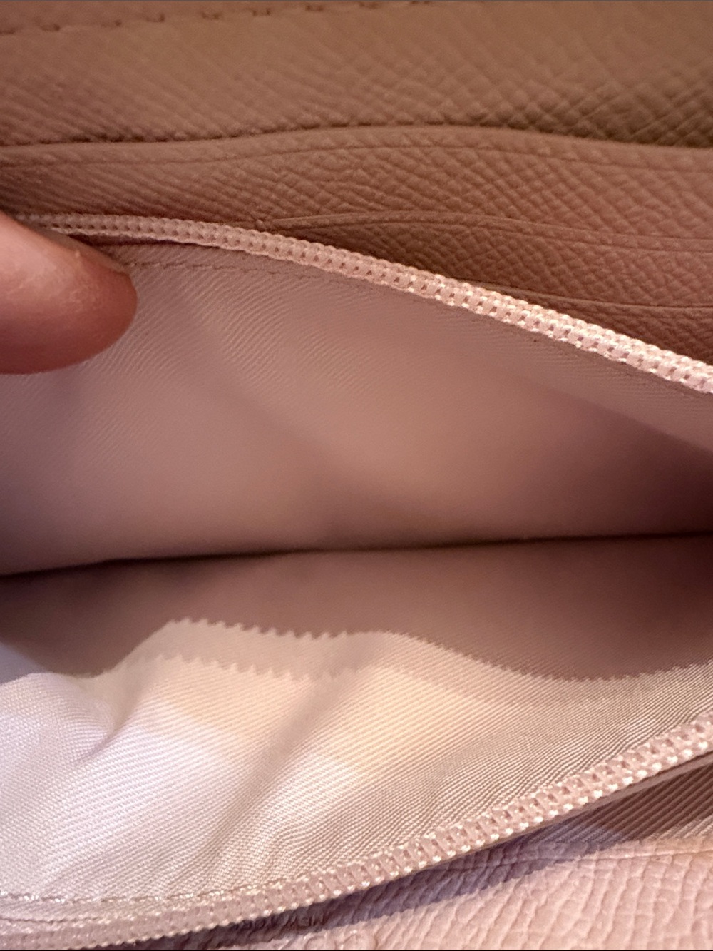 Coach Madison Pink Ruched Leather Zip Around Wallet with Gold Logo EUC - Picture 11 of 16